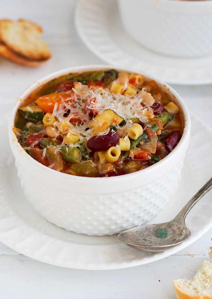 slow-cooker-minestrone-soup